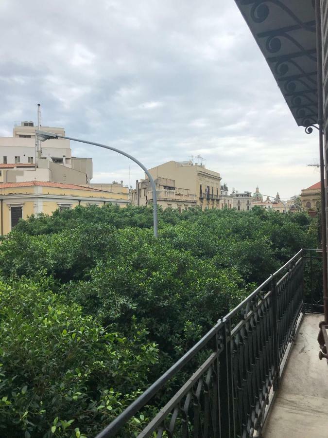 4 Passi Casa Vacanza Apartment Palermo Bagian luar foto